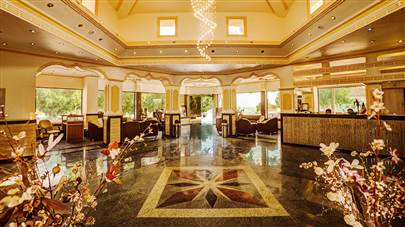 لابی هتل ساحل طلایی قشم لابی هتل ساحل طلایی قشم